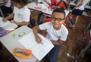 Alunos da rede cantam semanalmente o Hino Nacional Brasileiro