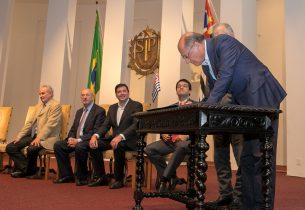 Mais de R$ 300 mi para a construção de 80 creches e 13 escolas estaduais