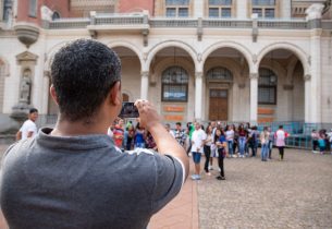 Alunos realizam visita monitorada no Museu Catavento