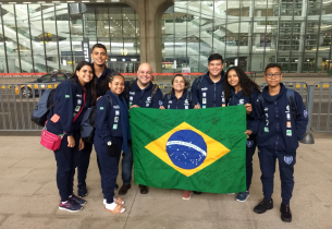 Escola de Sertãozinho participa de olimpíada de matemática na China