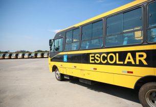 Educação entrega 120 ônibus para transporte escolar em municípios paulistas