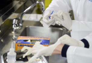 COVID-19: Cientistas da USP analisam testes de moradores de Ribeirão Preto