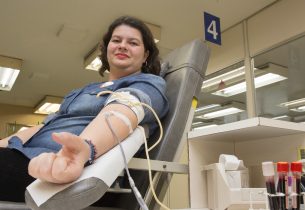 Amper cria campanha para conectar celebridades e doadores da Pró-Sangue