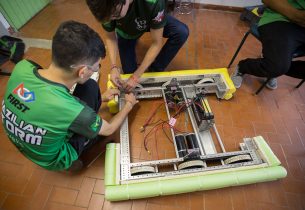 Escola de São José dos Campos vence o prêmio de robótica 2020 FRC IZMIR PRE SEASON