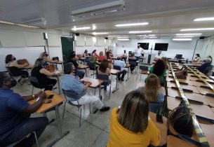 Secretário da Educação acompanha avaliações diagnósticas com alunos da rede estadual em Votuporanga