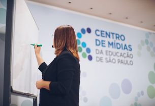 Após o recesso, Centro de Mídias exibe aulas inéditas para a rede estadual de SP