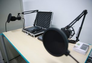 #MãoNaMassa: Aula do Centro de Inovação de SP ensina a criar uma rádio jovem