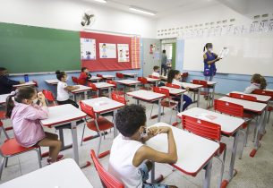 Escolas seguem abertas para estudantes em situação de vulnerabilidade