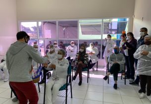 Estudantes da rede estadual fazem homenagem aos profissionais de saúde no “Dia do Hospital”