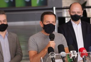 Estado de SP pagará R$ 1 mil para manter alunos do ensino médio na escola