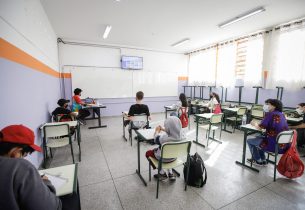 Educação SP entrega 680 mil cadernos do Além da Escola em setembro