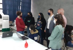 Presidente da Frente Parlamentar Mista da Educação visita a EE Professor Luiz Gonzaga Pinto e Silva