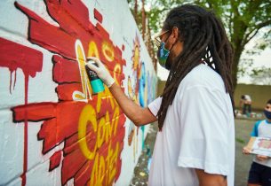 Escolas Estaduais de São José de Campos são coloridas com Street Art