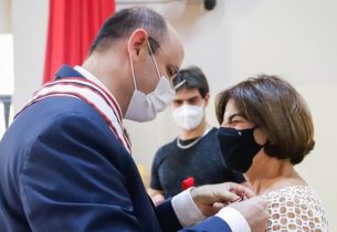 Docentes da região de Penápolis são homenageados com medalha MMDC Caetano de Campos