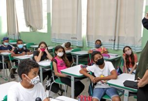 Secretária Executiva da Educação visita escolas em Pedregulho e anuncia recursos para o município