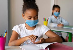 Acolhimento e convidados especiais marcam volta às aulas da rede estadual 