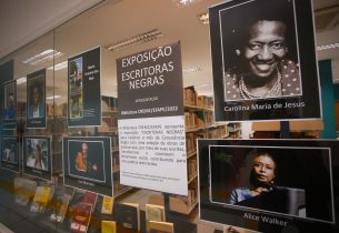 Exposição de fotos e livros de autoras negras na Biblioteca da Efape continua até o último dia do ano