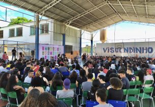Escola estadual de Mauá fala sobre violência contra mulheres por meio de cordéis