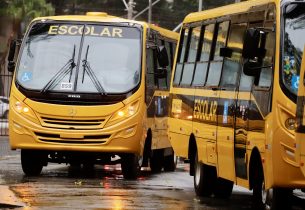 Governo de SP entrega 151 ônibus escolares para os municípios