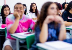 Diário de Classe: o acompanhamento que trouxe aluna de volta à escola; assista ao vídeo