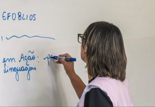 Educação de SP lança edital para concurso público que vai contratar 15 mil professores