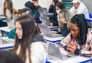 Ensino Médio 2024: 435 mil alunos de SP devem optar por itinerário formativo até 15 de setembro 