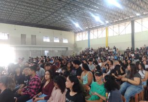 Diretoria de Ensino de Pindamonhangaba reúne alunos do Ensino Médio na 1ª Feira das Profissões