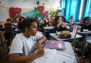 ‘Meu cachorro comeu’: Escola de SP transforma desculpas esfarrapadas para não entregar lição em incentivo à criatividade de crianças