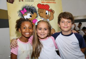 Crianças reproduzem entrevistas icônicas de Glória Maria e vencem Festival Afro Minuto de 2023
