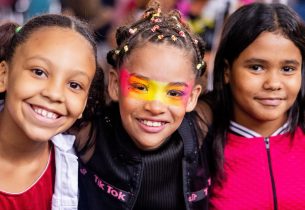 Aulas começam nesta quinta-feira (15) e escolas organizam recepção de alunos e pós-Carnaval