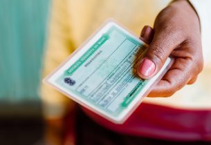 Alunos de SP recebem orientação para solicitar ou atualizar documentos para o vestibular