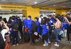 69 estudantes da capital e RMSP viajam para intercâmbio de três meses na Austrália