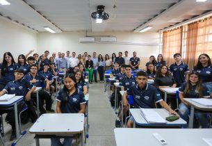 SP visita escola climatizada em Itapeva; unidades da região receberam R$ 61,1 milhões em melhorias