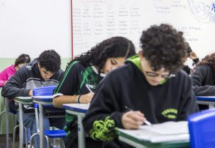 Provão Paulista: Avaliação que dá acesso a 15.717 vagas no ensino superior paulista começa na terça (4)