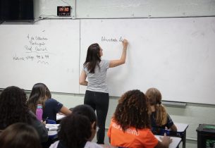 Educação de SP define para novembro posse nos cargos de mais 4.000 professores aprovados no concurso público