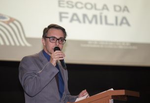 Em 14 anos de vida, Escola da Família integra escola e comunidade