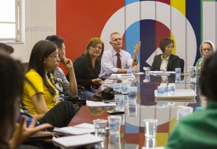 Educação recebe alunos da capital e esclarece mudanças da rede para 2016