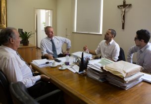 Professor Herman Voorwald participa de reunião de trabalho para encaminhamento de ações da Secretaria