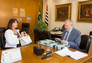 Secretário da Educação recebe Dra. Jonize Sacchi de Oliveira