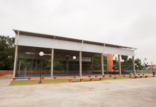 Nalini inaugura escola em Guararema