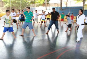Escola de Araraquara têm aulas de taekwondo no contraturno
