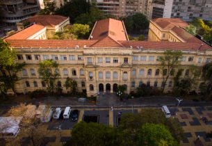 #MêsdaEducação: alunos de classe prisional cultivam hortaliças por meio da aquaponia