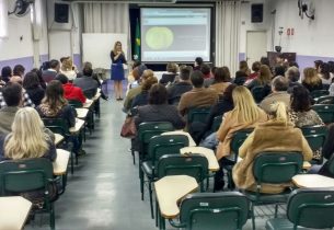 Professores da rede recebem orientação técnica para participação no Prêmio Zayed