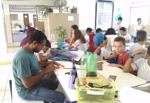 Foguetes com garrafas PET