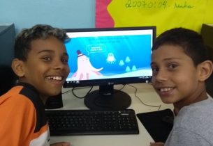 #Acessinha: um espaço para as crianças brincarem e aprenderem na internet