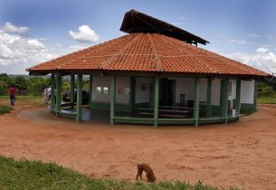 Construção de novas escolas indígenas está entre os investimentos da Secretaria