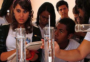 Projeto da USP transforma alunos em biocientistas mirins