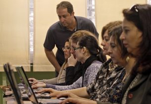 Mais de 10 mil universitários serão selecionados para estagiar na rede estadual