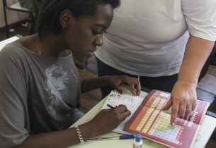 Aula de Química na E.E. Ministro Costa Manso