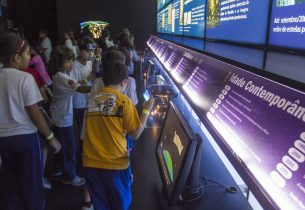 Atrações do Museu Catavento Cultural são exploradas por estudantes da rede estadual